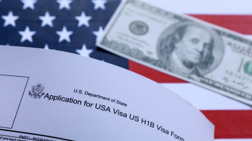 Mỹ yêu cầu công dân của 50 quốc gia phải đặt cọc 15.000 USD để xin visa